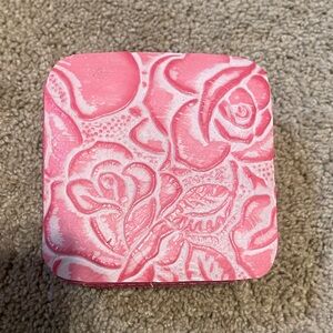 Bubblegum roses , Pink Floral Embossed Jewelry Box